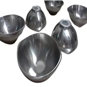 Platos o cazuelas metálicas para servir